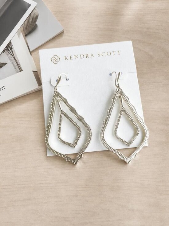 Kendra Scott Jewelry - Kendra Scott Simon Gold Drop Earrings